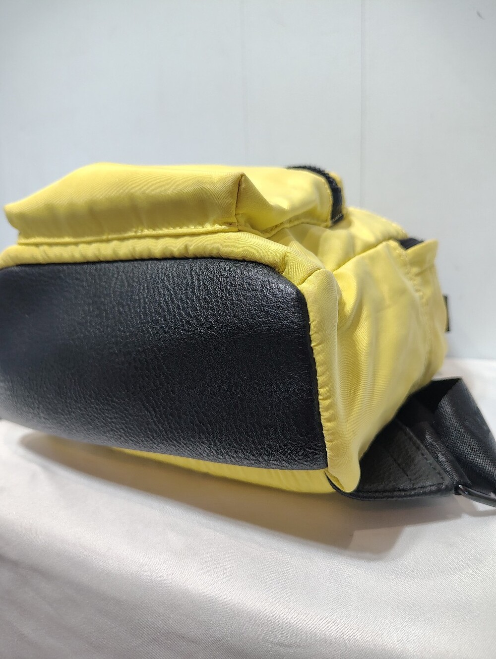 Steve Madden Mini Backpack Neon Pastel Yellow Nylon Sporty Athleisure Travel - Picture 6 of 11